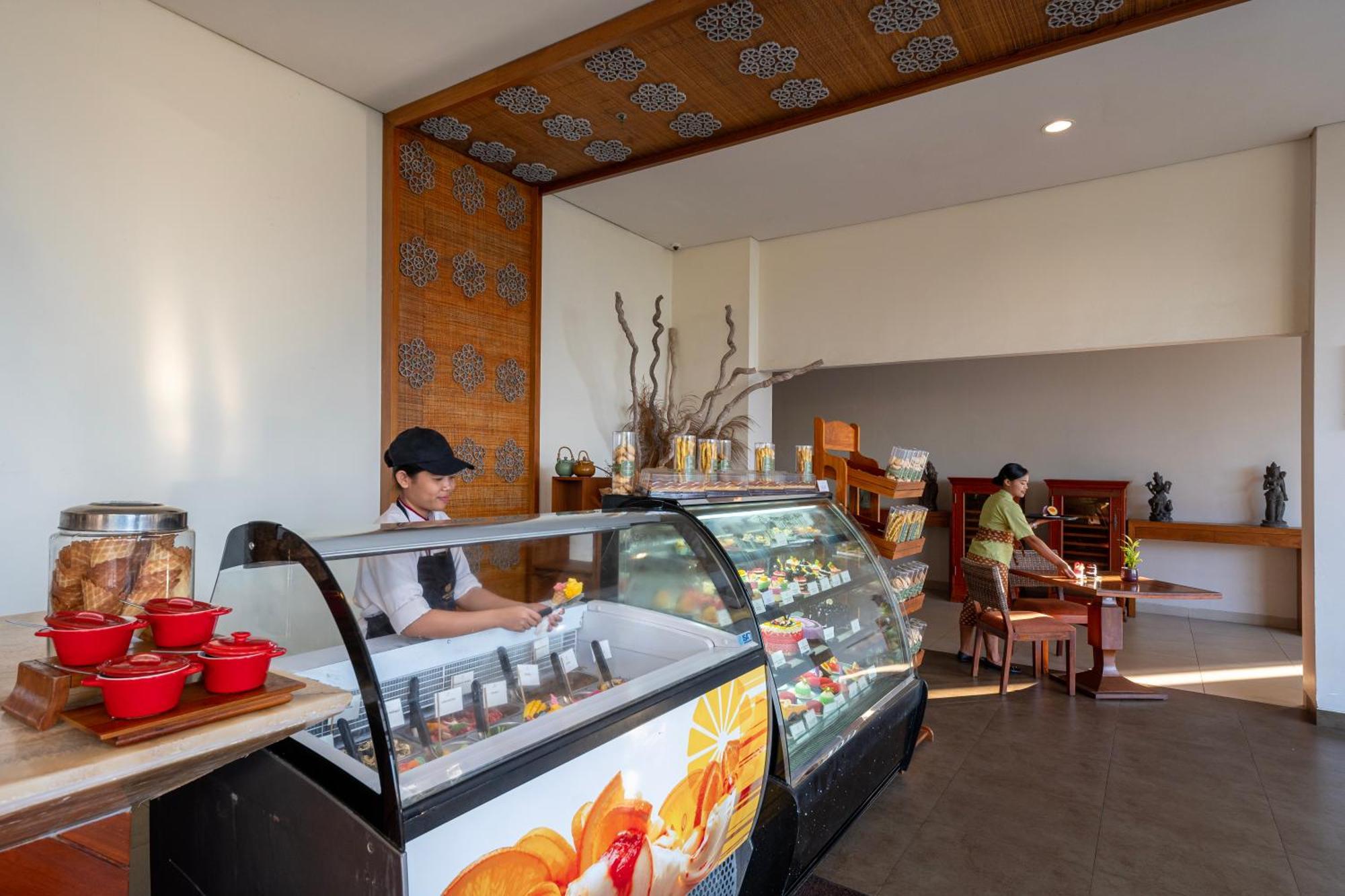 Merusaka Nusa Dua Esterno foto The Pastry Shop